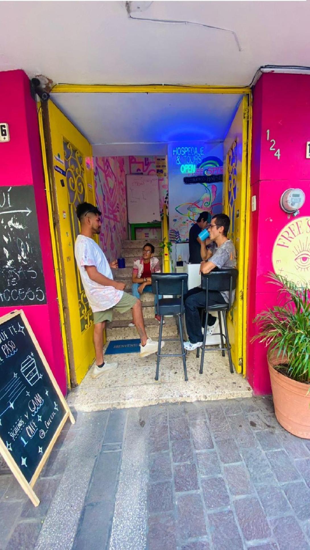 Free Spirit Hostel Guadalajara Esterno foto